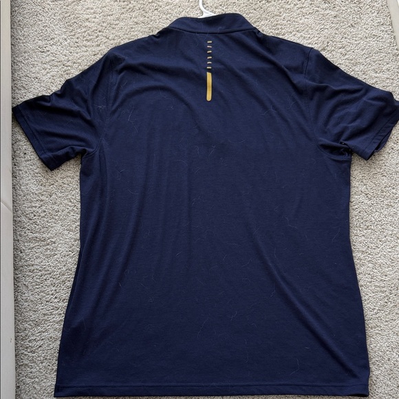 Notre Dame Under Armour Men's Quarter Zip Polo Shirt in Navy and Gold - Picture 4 of 4